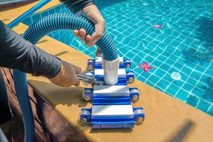 Travaux d’entretien de piscines Normandie